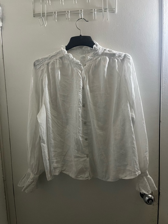 H&M Tops - H&M White Trim Cotton Blouse